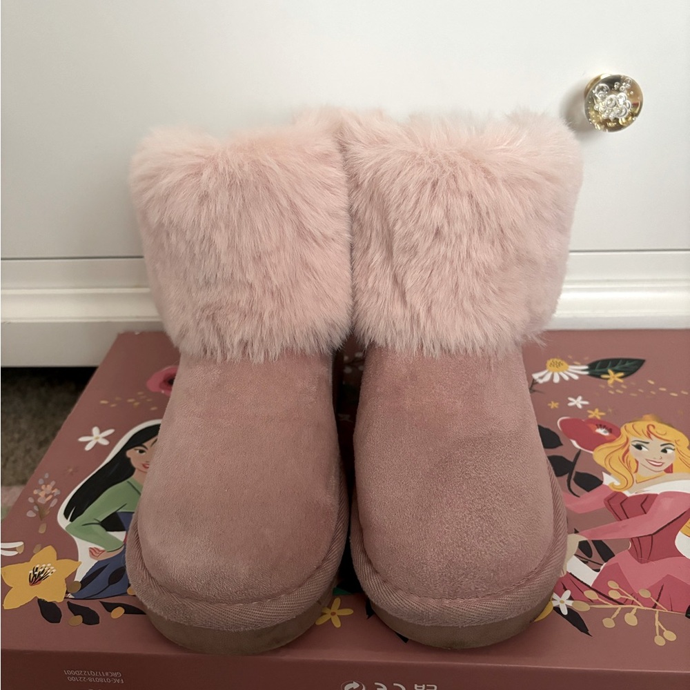 Dream Pairs boots with faux fur